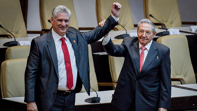 Presidente de Cuba felicitó a Raúl Castro en su 92 cumpleaños Presidente de Cuba felicitó a Raúl Castro en su 92 cumpleaños