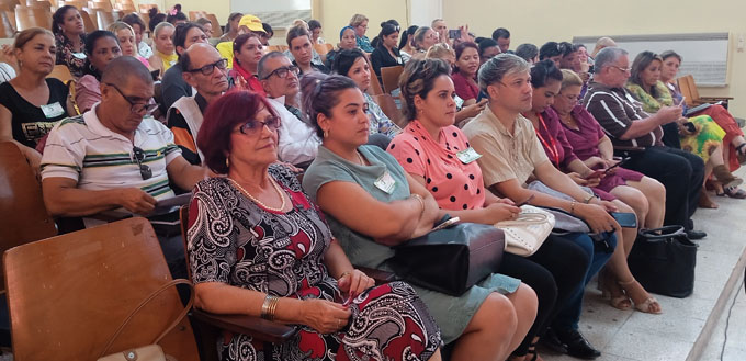 La comunicación social en el centro del debate La comunicación social en el centro del debate