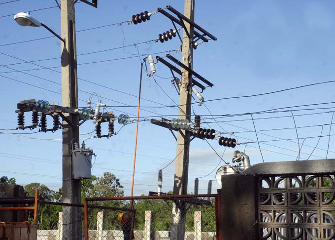 Llaman a garantizar el uso racional de la energía en Granma Llaman a garantizar el uso racional de la energía en Granma