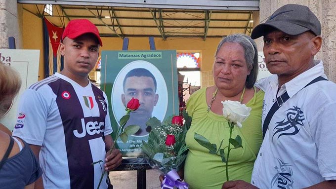 Honran en Cuba a fallecidos en siniestro de Supertanqueros Honran en Cuba a fallecidos en siniestro de Supertanqueros