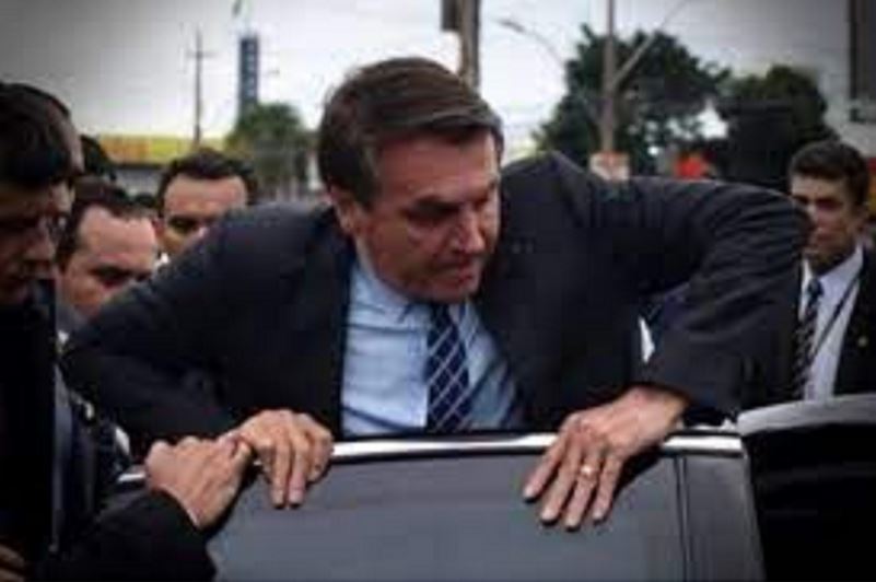 Alertan sobre posible fuga de Bolsonaro de Brasil ante acusaciones Alertan sobre posible fuga de Bolsonaro de Brasil ante acusaciones