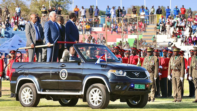 Díaz-Canel en Namibia: Hecho histórico en un día histórico