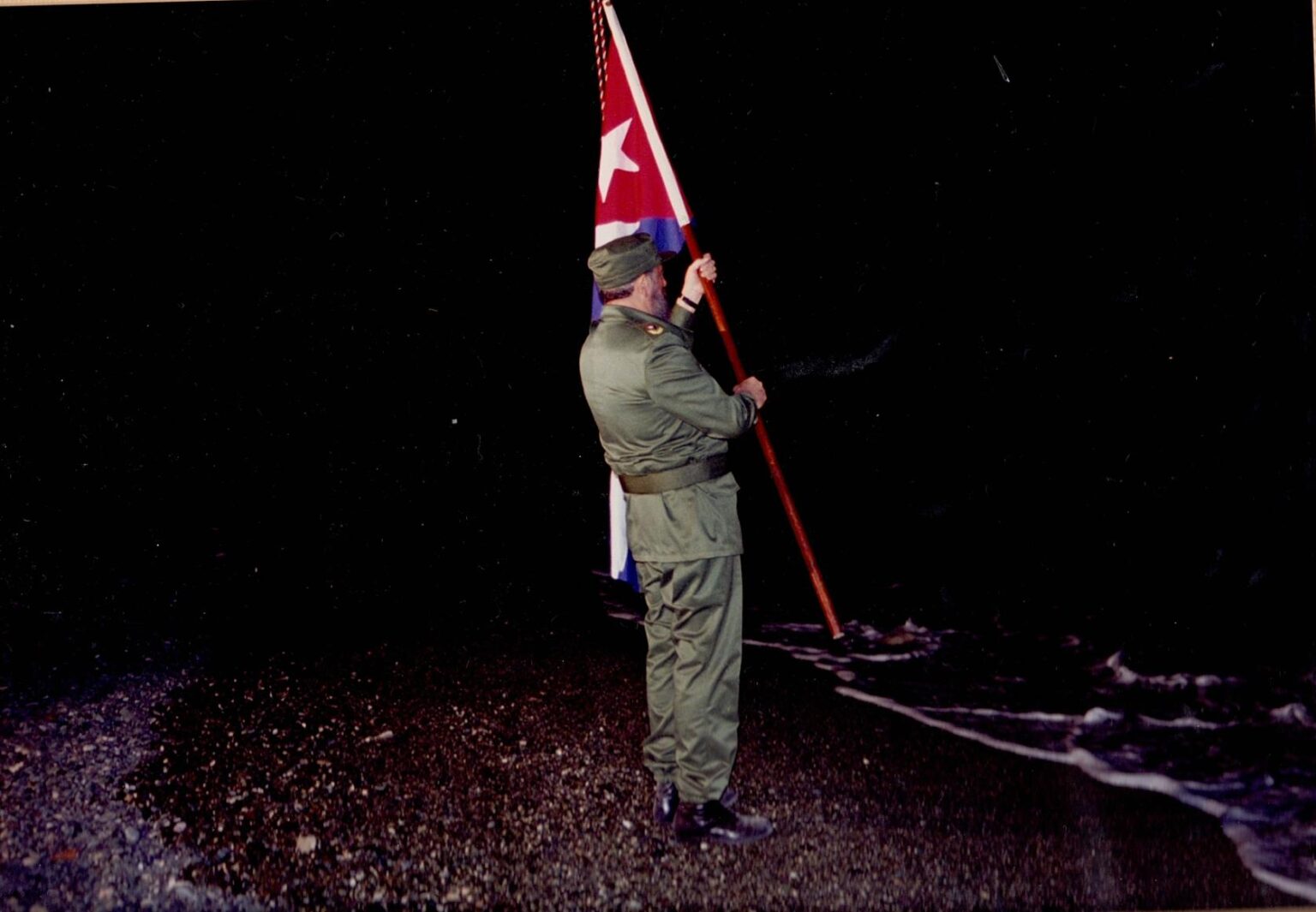 Fidel Castro y la dicha grande de volver a Playitas de Cajobabo