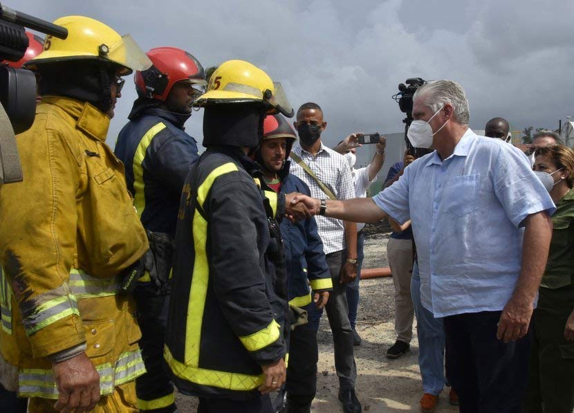 Presidente de Cuba recuerda incendio en Matanzas hace un año Presidente de Cuba recuerda incendio en Matanzas hace un año