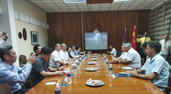Delegación china y directivos de BioCubaFarma intercambiaron sobre oportunidades de trabajo Delegación china y directivos de BioCubaFarma intercambiaron sobre oportunidades de trabajo