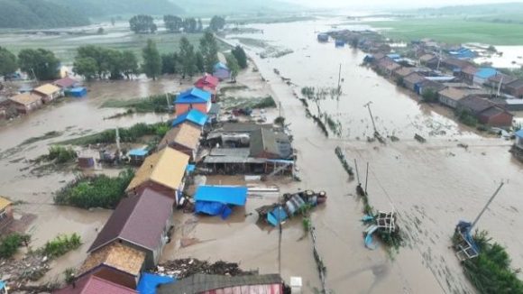 A 14 asciende cifra de muertos por inundaciones en el norte de China (+ Fotos)