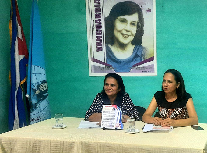 Aporte al desarrollo centra debates de organización femenina Aporte al desarrollo centra debates de organización femenina