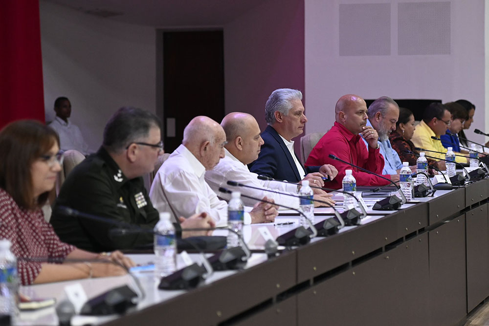 Asiste Díaz-Canel a clausura del X Congreso de los CDR (+ fotos)