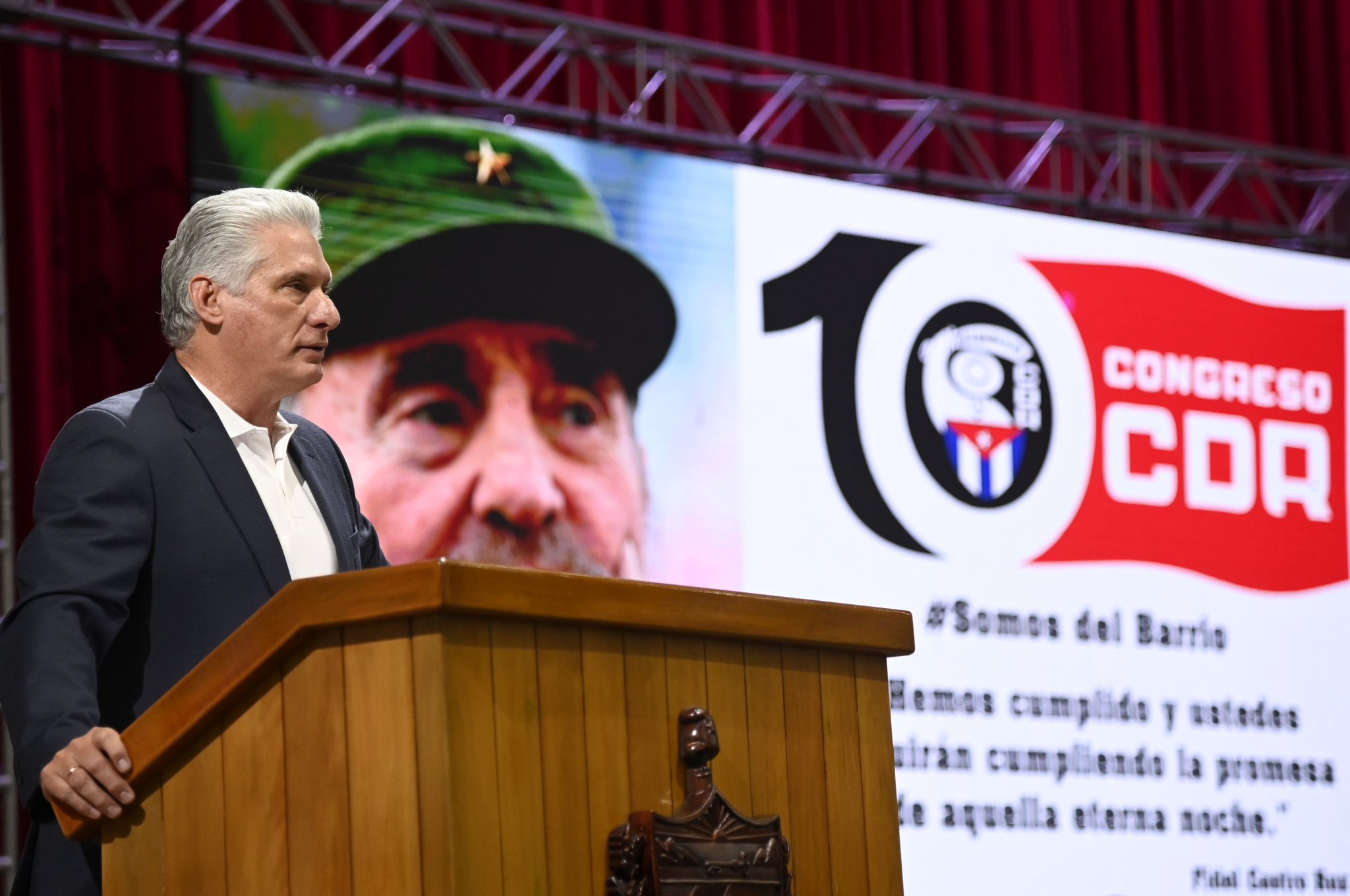 Díaz-Canel: los CDR son testigos inseparables de la Revolución