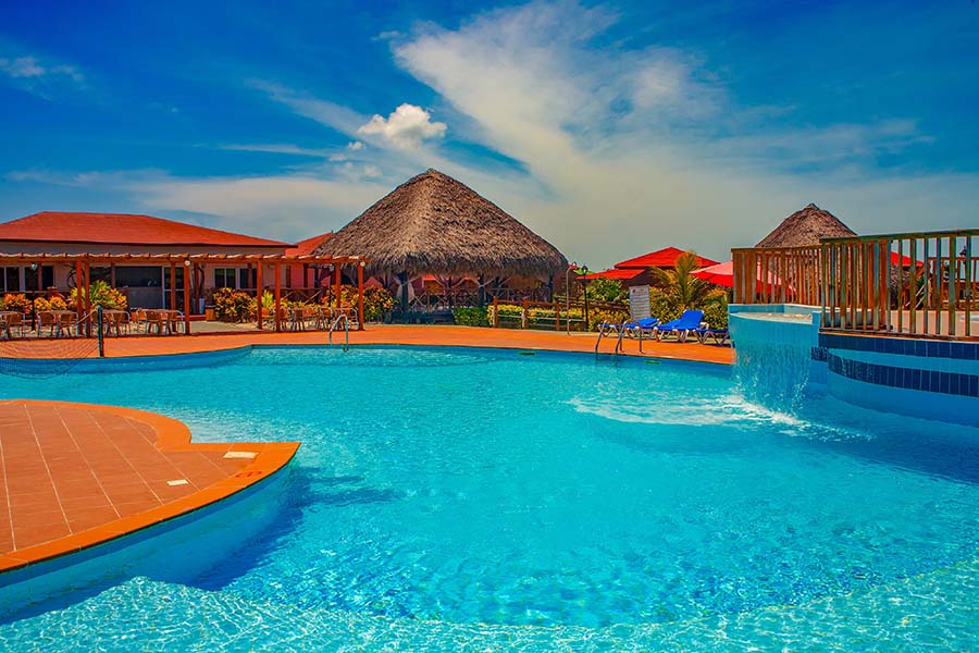 Amplían accesibilidad turística en principal balneario de Cuba