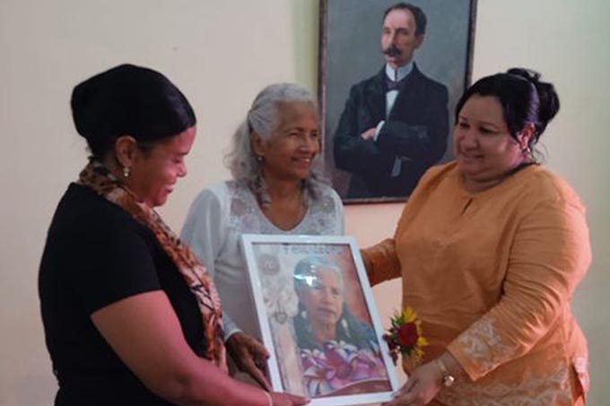 La novia de Bayamo celebró su cumpleaños 70 (+ fotos) La novia de Bayamo celebró su cumpleaños 70 (+ fotos)