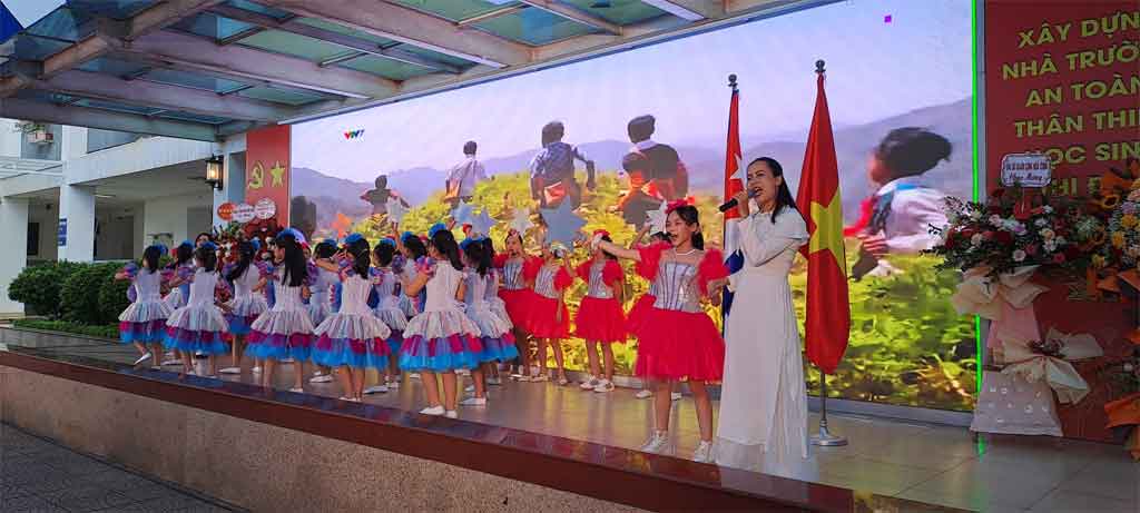 Rememoran en Hanoi primera visita de Fidel Castro a Vietnam Rememoran en Hanoi primera visita de Fidel Castro a Vietnam