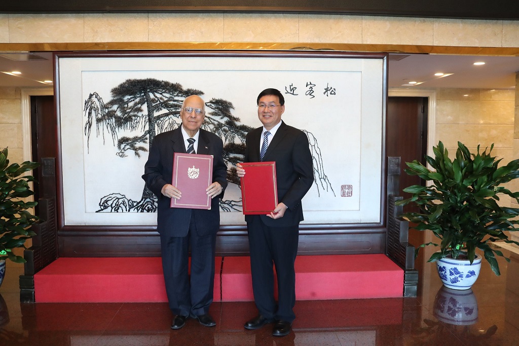 Viceprimer ministro de Cuba finaliza visita de trabajo en China Viceprimer ministro de Cuba finaliza visita de trabajo en China