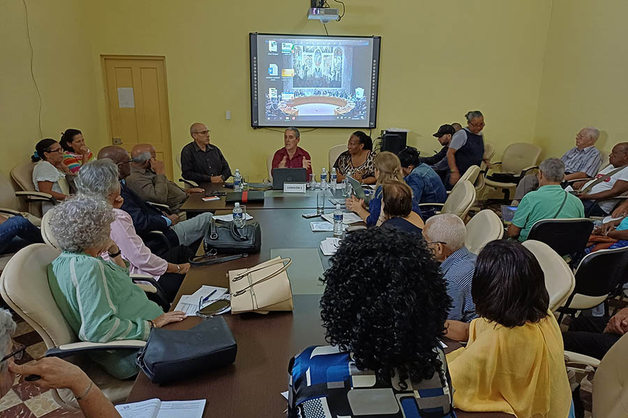 Sociedad civil cubana alza su voz contra el bloqueo (+ fotos) Sociedad civil cubana alza su voz contra el bloqueo (+ fotos)