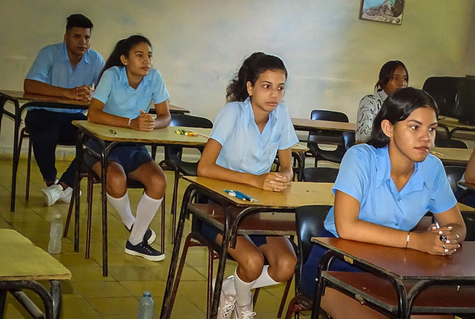 Inician pruebas de ingreso a la Educación Superior (+ fotos) Inician pruebas de ingreso a la Educación Superior (+ fotos)