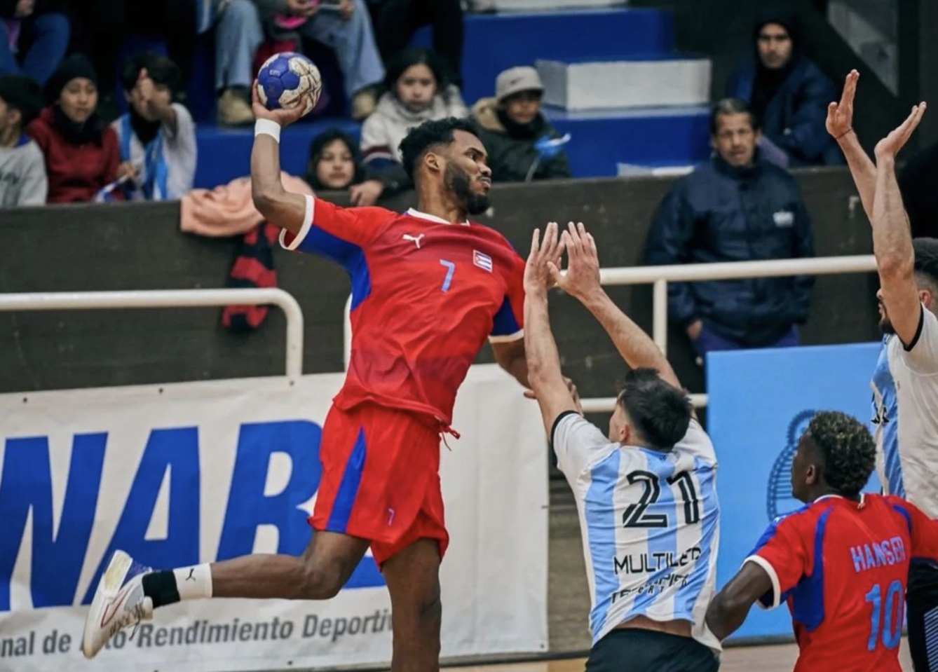 Derrota cubana en inicio del balonmano (M) en Santiago 2023