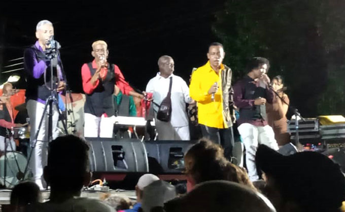Fabré agradece a Veguitas contribución a su carrera musical Fabré agradece a Veguitas contribución a su carrera musical