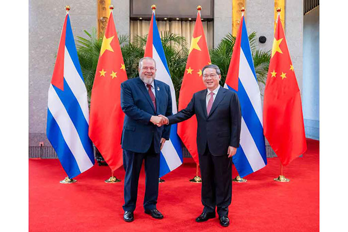 Primeros Ministros de Cuba y China firman acuerdos de cooperación Primeros Ministros de Cuba y China firman acuerdos de cooperación