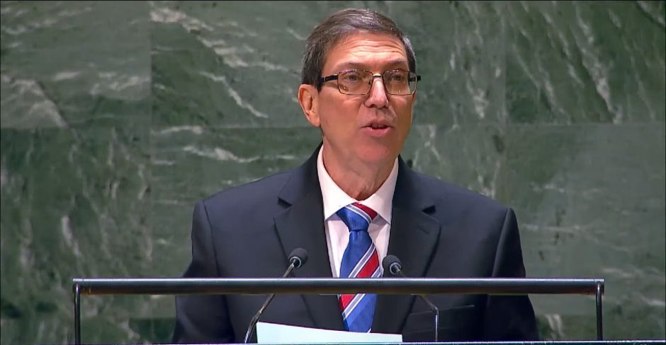 Cuba continuará renovándose, en la construcción de una nación soberana, independiente, socialista, democrática, próspera y sostenible Cuba continuará renovándose, en la construcción de una nación soberana, independiente, socialista, democrática, próspera y sostenible