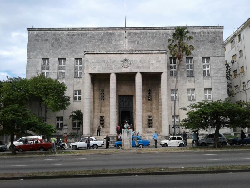 Debatirán sobre retos y perspectivas de la economía cubana Debatirán sobre retos y perspectivas de la economía cubana