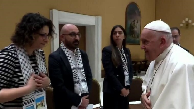 Papa Francisco se encuentra en el Vaticano con israelíes y palestinos