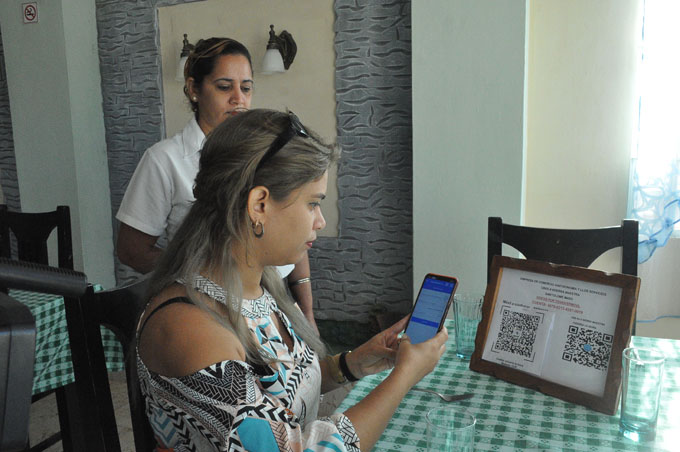 Fortalecen en Bartolomé Masó servicios de pago en línea y caja extra Fortalecen en Bartolomé Masó servicios de pago en línea y caja extra