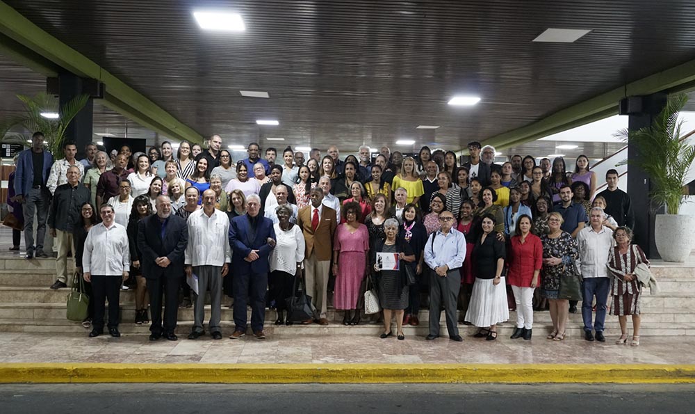 Encabezó Díaz-Canel acto por aniversario 50 del ESTI Encabezó Díaz-Canel acto por aniversario 50 del ESTI