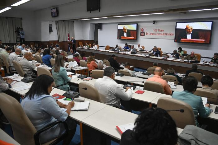 El Buró Político rinde cuentas de su gestión El Buró Político rinde cuentas de su gestión