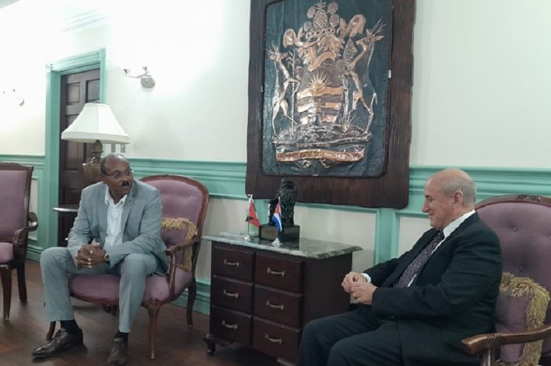 Cuba y Antigua y Barbuda apuntan a estrechar cooperación Cuba y Antigua y Barbuda apuntan a estrechar cooperación