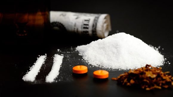 Analizan efectos de la adicción a las drogas en la salud mental y su tratamiento en Cuba (+ Video) Analizan efectos de la adicción a las drogas en la salud mental y su tratamiento en Cuba (+ Video)