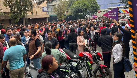 Sismo de magnitud 5.7 sacude el centro de México Sismo de magnitud 5.7 sacude el centro de México