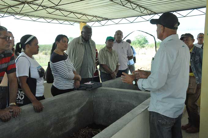 Destaca Esteban Lazo capacidad creadora en unidad productiva de Granma Destaca Esteban Lazo capacidad creadora en unidad productiva de Granma