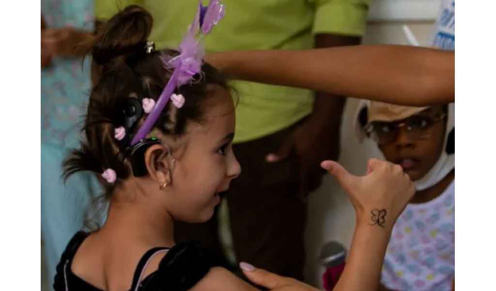 Resalta Díaz-Canel desarrollo de programa de implante coclear en Cuba Resalta Díaz-Canel desarrollo de programa de implante coclear en Cuba