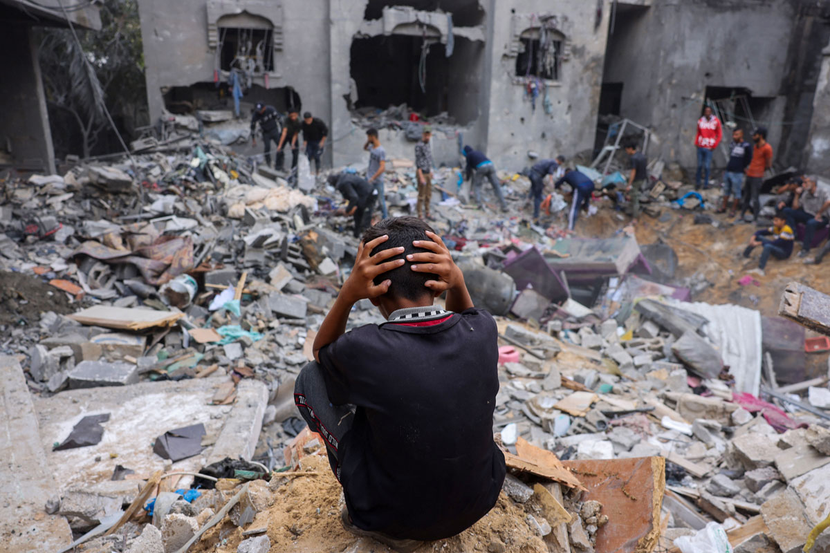 Gaza continúa bajo fuego israelí por mar, aire y tierra Gaza continúa bajo fuego israelí por mar, aire y tierra