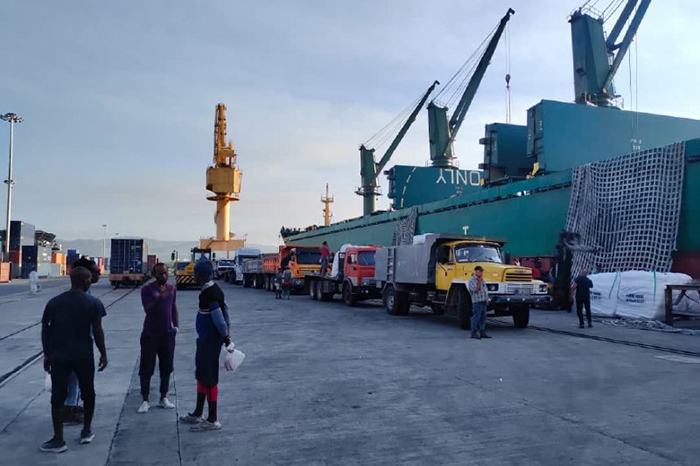 Llegó harina de trigo para asegurar distribución de pan Llegó harina de trigo para asegurar distribución de pan