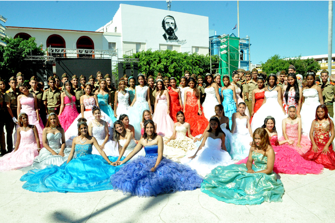 Cadetes granmenses celebran tradición juvenil