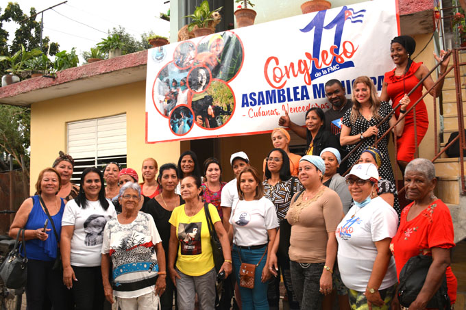 Granma en XI Congreso: vencedoras de imposibles (+ fotos) Granma en XI Congreso: vencedoras de imposibles (+ fotos)
