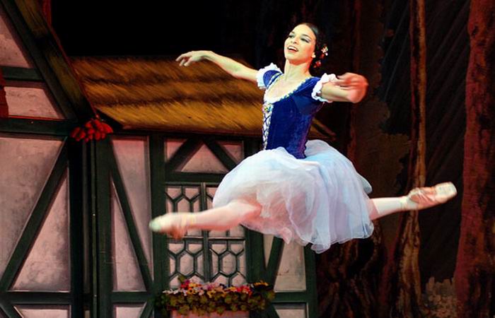 Ballet Nacional de Cuba renueva «Giselle» Ballet Nacional de Cuba renueva «Giselle»