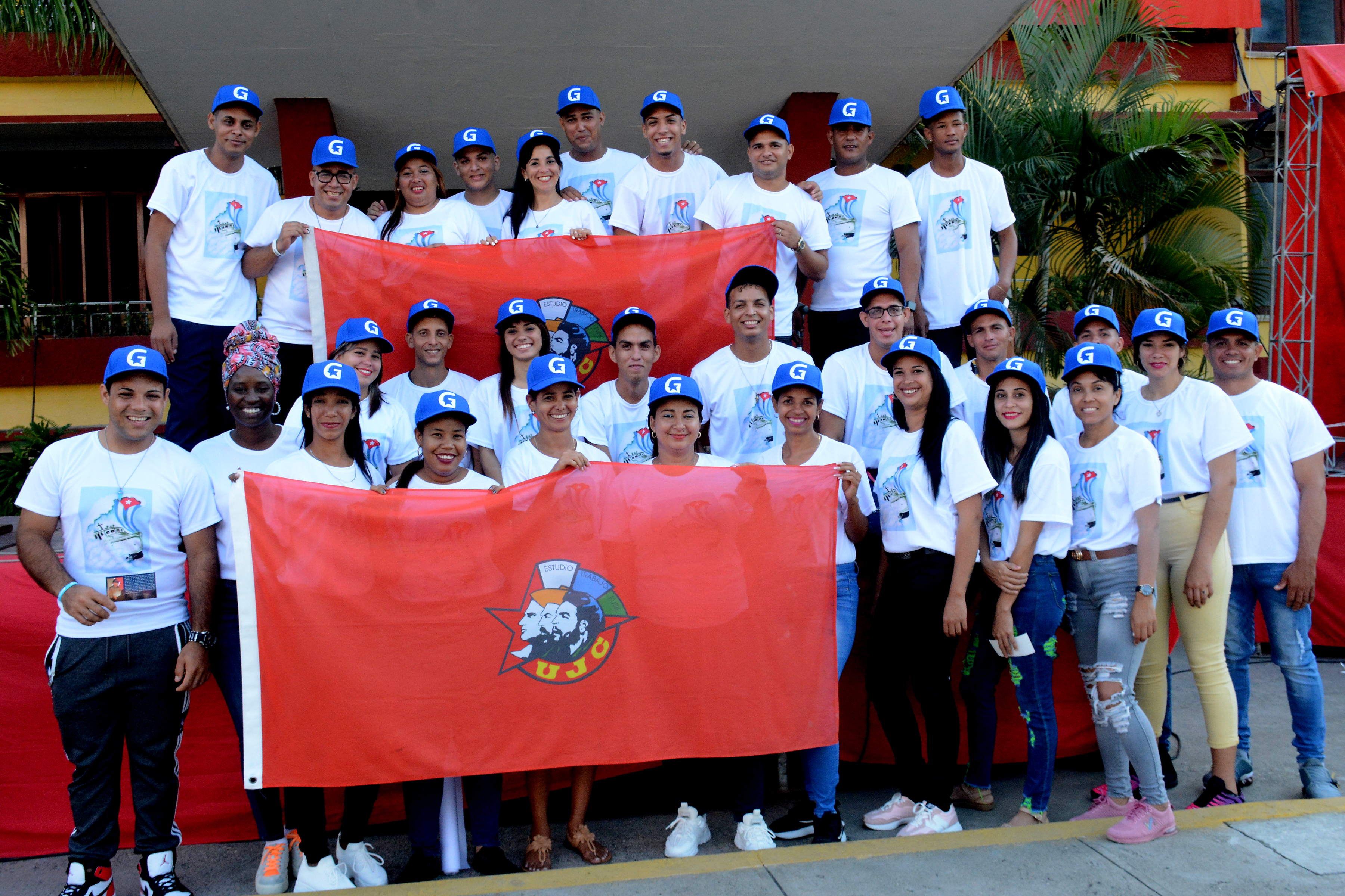 Abanderan a delegación granmense rumbo al XII Congreso de la UJC Abanderan a delegación granmense rumbo al XII Congreso de la UJC