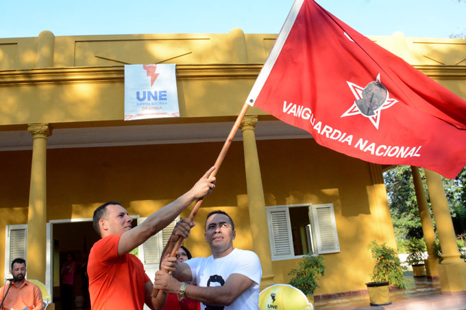 Empresa Eléctrica de Granma recibe la bandera de Vanguardia Nacional Empresa Eléctrica de Granma recibe la bandera de Vanguardia Nacional