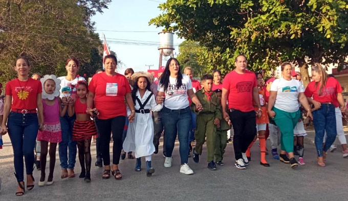 Destacan realce juvenil y pioneril granmense en acto por aniversario de sus organizaciones Destacan realce juvenil y pioneril granmense en acto por aniversario de sus organizaciones
