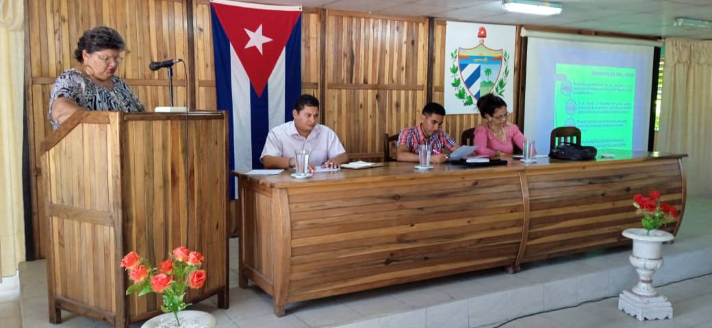 Hacia el perfeccionamiento de las estructuras subordinadas al gobierno Hacia el perfeccionamiento de las estructuras subordinadas al gobierno