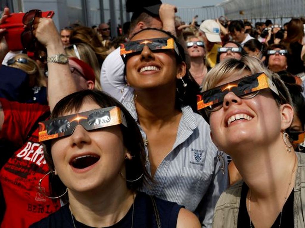 Eclipse solar hoy, lunes 8 de abril Eclipse solar hoy, lunes 8 de abril