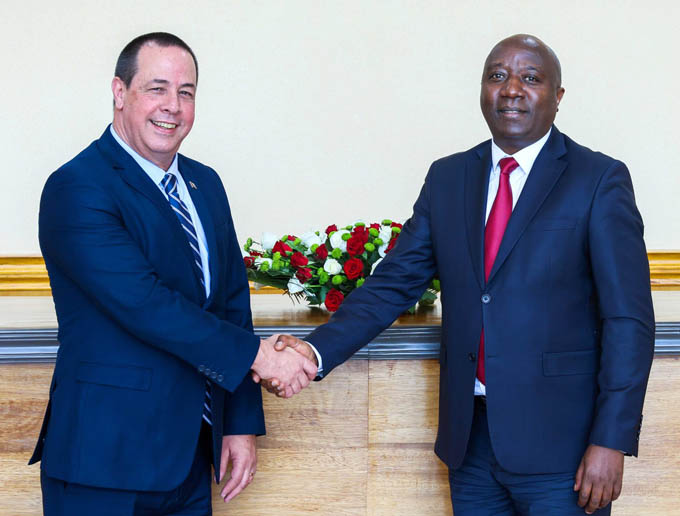 Ministro de salud sostuvo encuentros con autoridades de Ruanda Ministro de salud sostuvo encuentros con autoridades de Ruanda