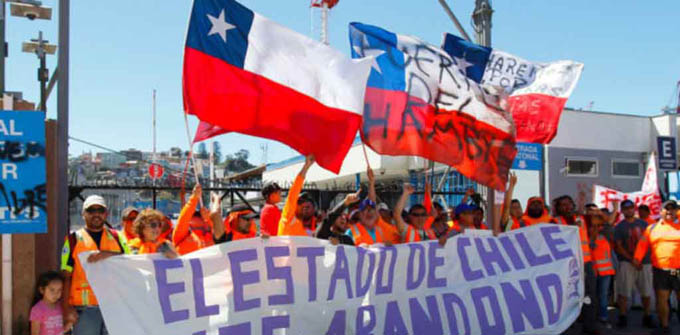 En paro trabajadores portuarios chilenos por mejoras laborales