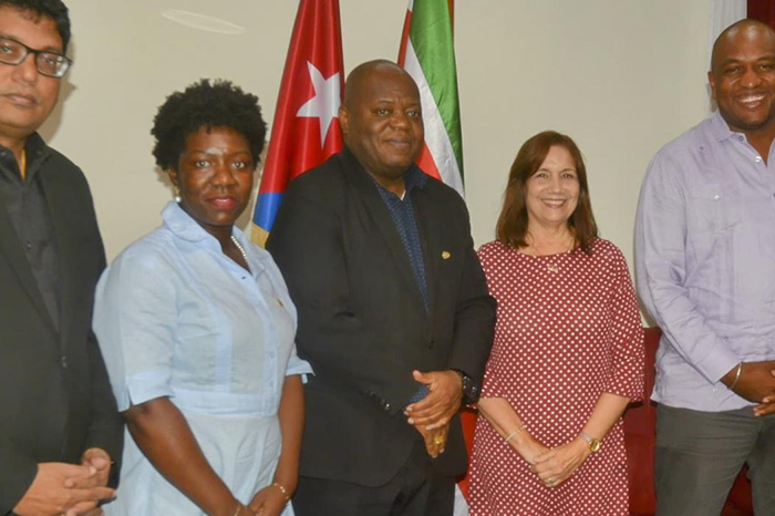 Presidente del Parlamento de Surinam en visita oficial a Cuba