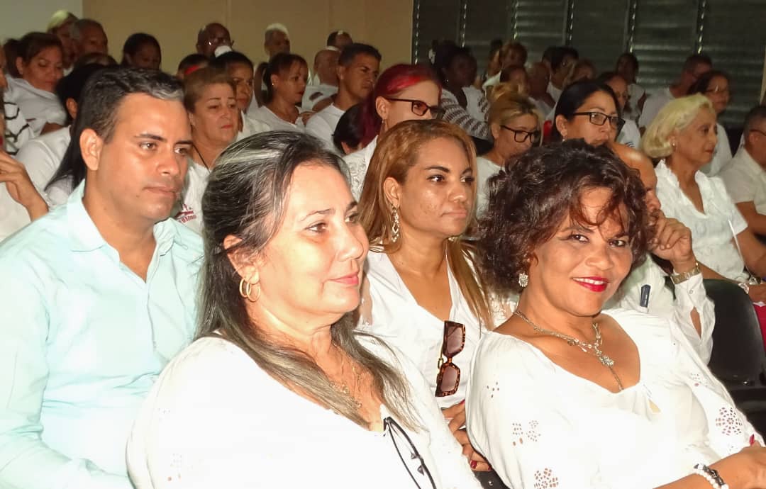 Sesiona en Granma seminario de preparación para el curso escolar 2024- 2025 Sesiona en Granma seminario de preparación para el curso escolar 2024- 2025