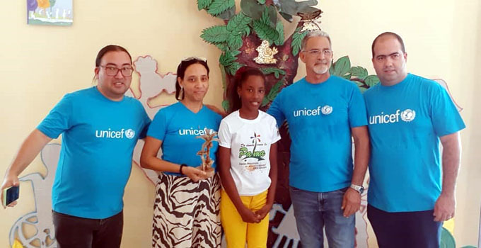 A favor de la infancia en la mayor de las Antillas A favor de la infancia en la mayor de las Antillas