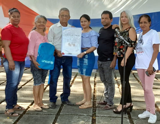 Otorgan a familia masoense premio Al mejor amor Otorgan a familia masoense premio Al mejor amor