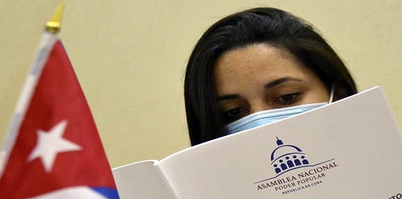 Consulte aquí el Proyecto de Ley de Ciudadanía (+ PDF) Consulte aquí el Proyecto de Ley de Ciudadanía (+ PDF)